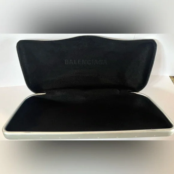 Balenciaga Tortoise Sunglasses - Picture 8 of 10